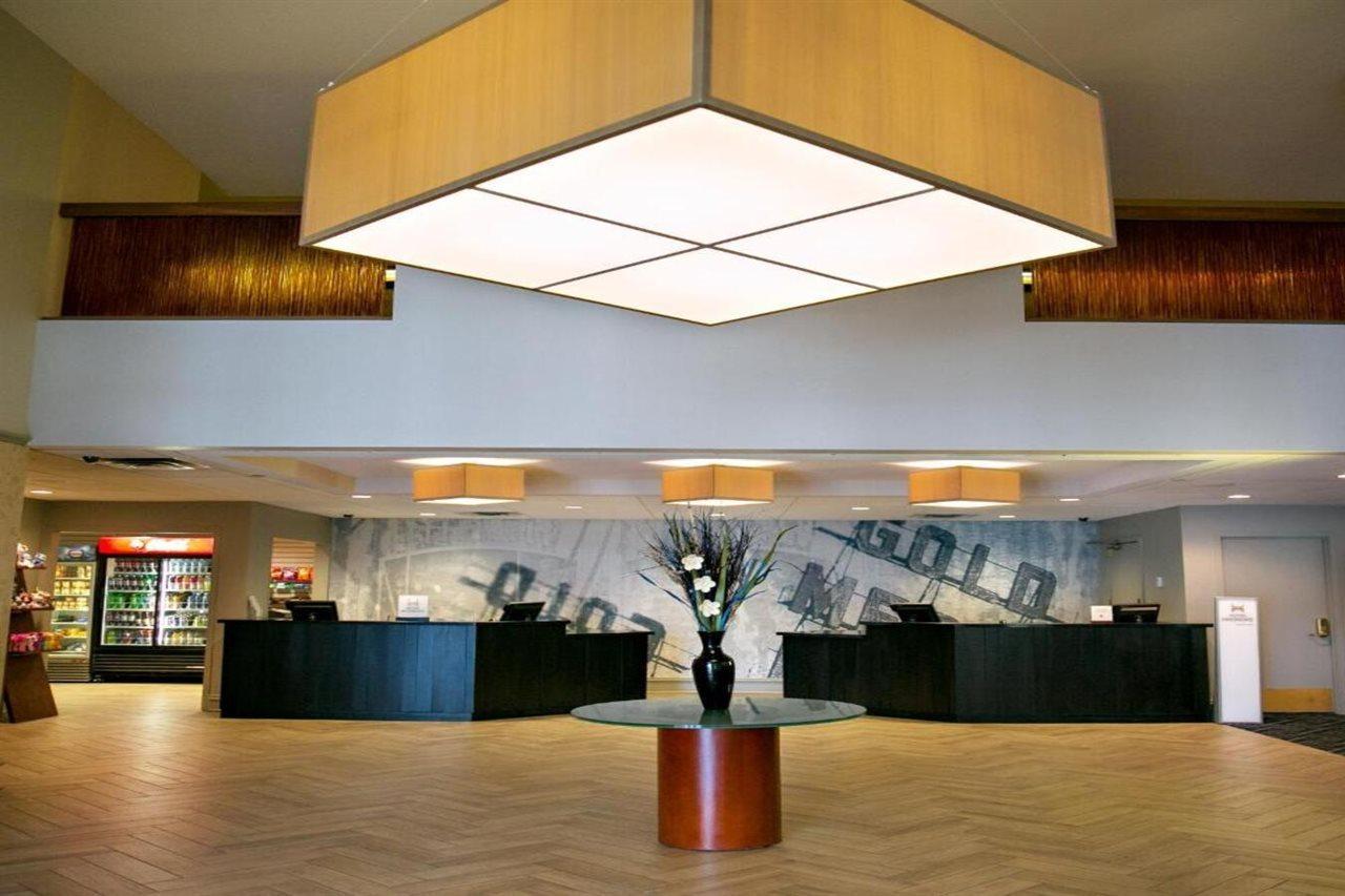 ดับเบิลทรี บาย ฮิลตัน มินีแอโพลิส พาร์ค เพลซ Hotel เซนต์หลุยส์พาร์ค ภายนอก รูปภาพ
