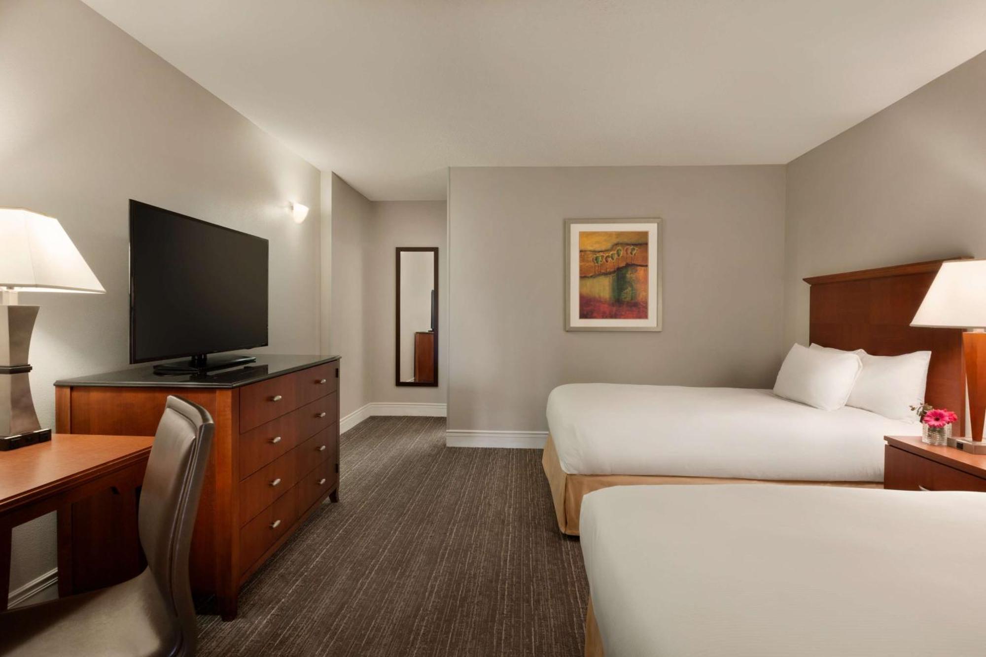 ดับเบิลทรี บาย ฮิลตัน มินีแอโพลิส พาร์ค เพลซ Hotel เซนต์หลุยส์พาร์ค ภายนอก รูปภาพ