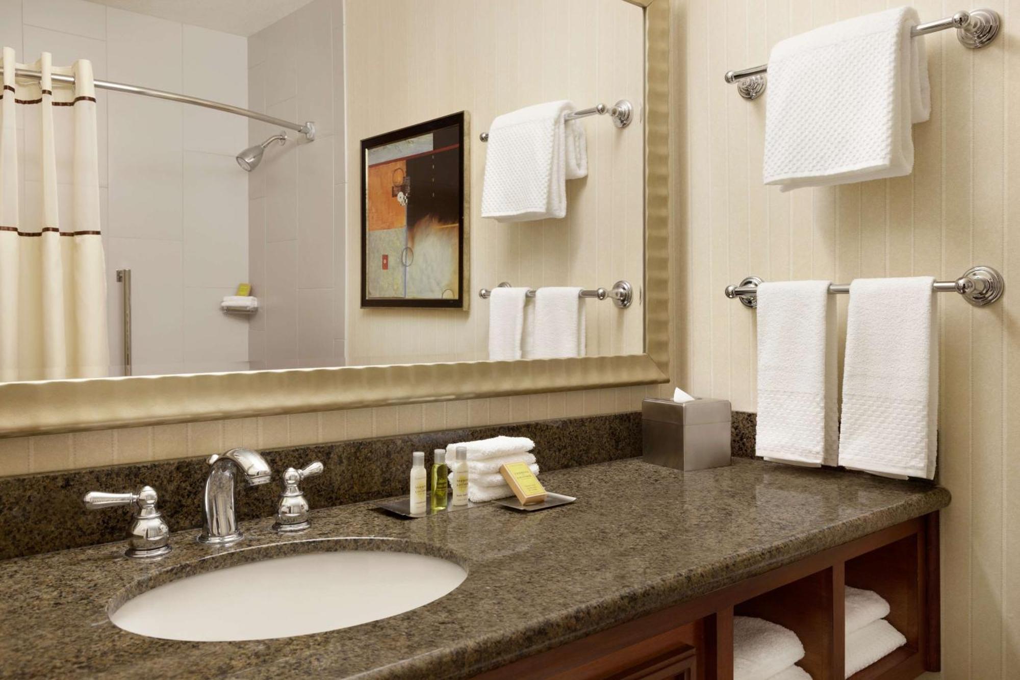 ดับเบิลทรี บาย ฮิลตัน มินีแอโพลิส พาร์ค เพลซ Hotel เซนต์หลุยส์พาร์ค ภายนอก รูปภาพ
